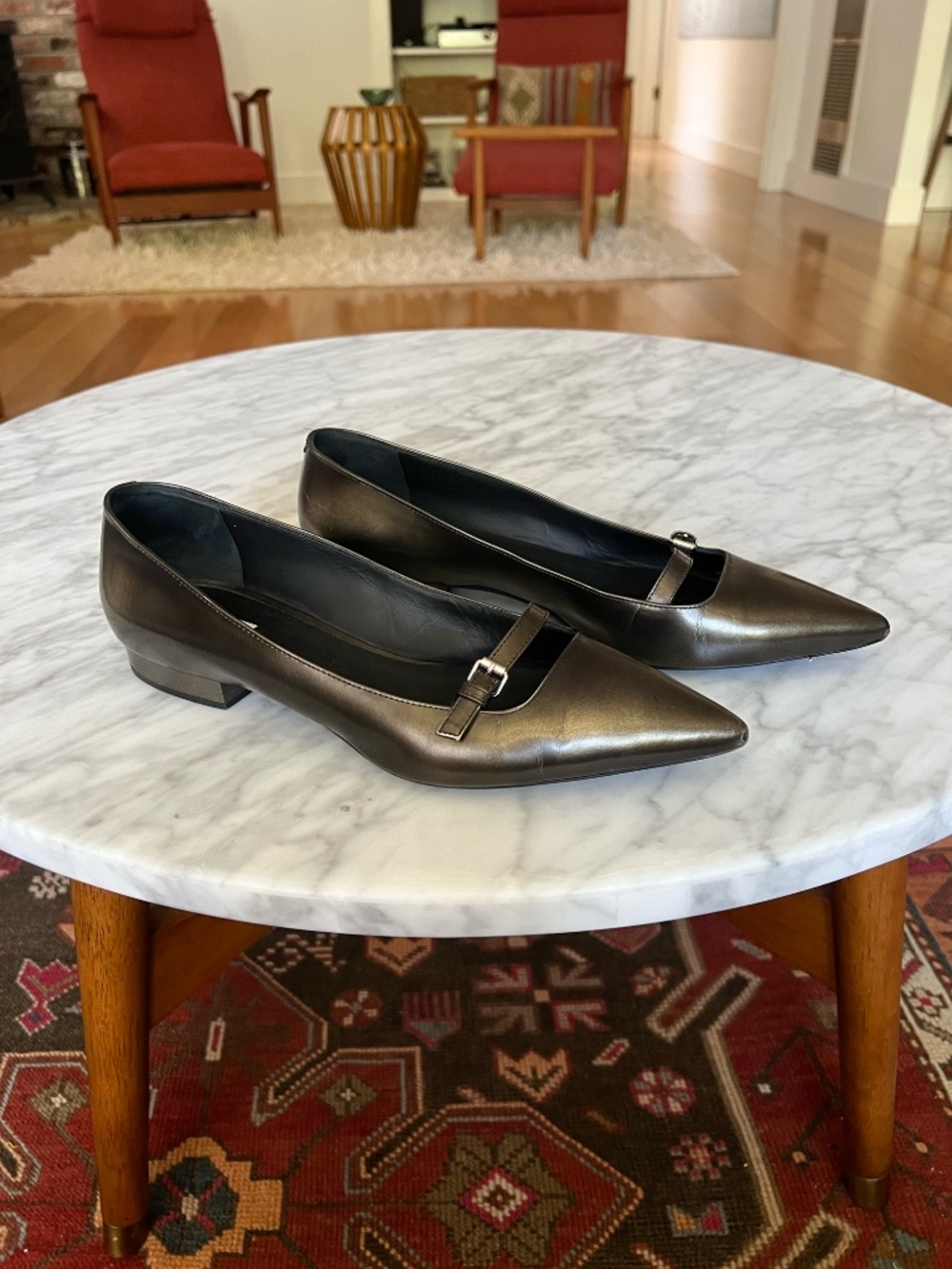 Max Mara Pewter Leather Pointed Toe Mary Jane Flats EU 39.5 - Picture 4 of 9